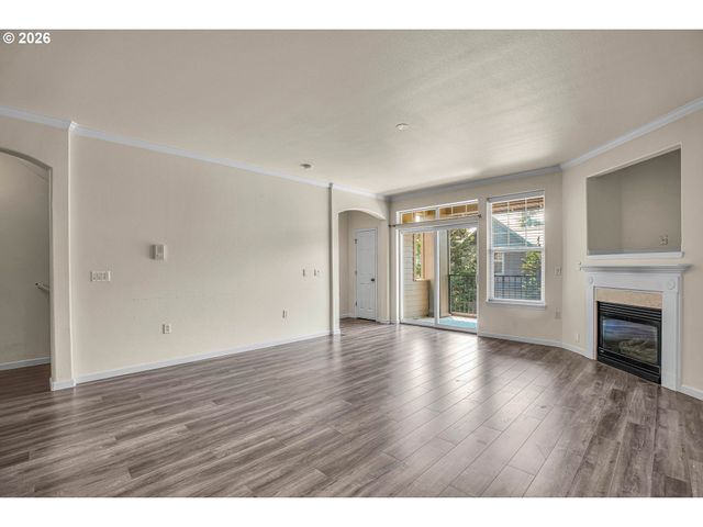 860 SPRINGTREE Ln, West Linn, OR 97068