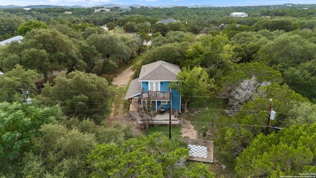 1265 Comanche Path, Bandera, TX 78003