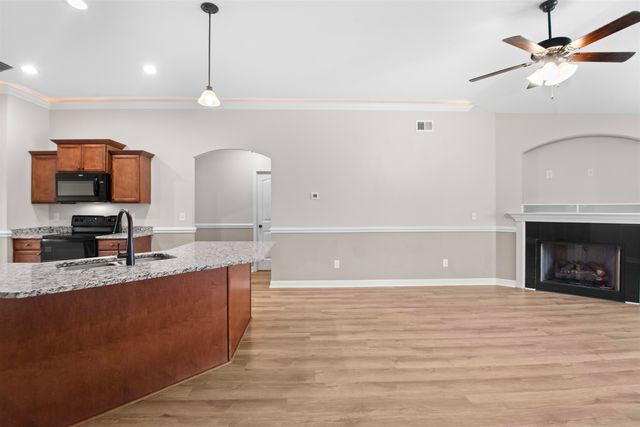 211 Daybreak Court, Wellford, SC 29385