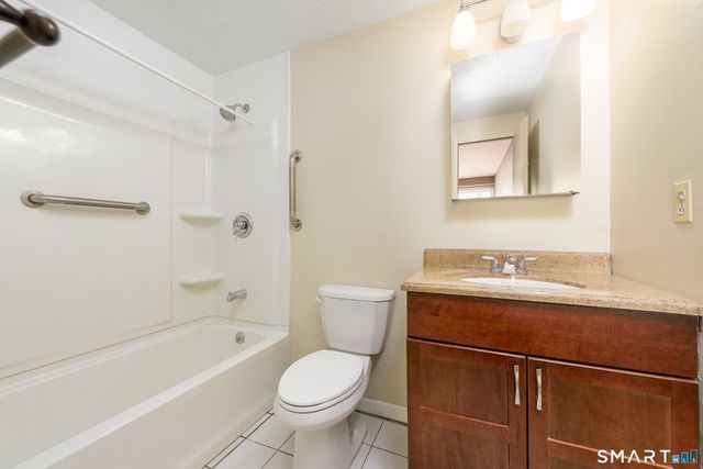 38 North Main Street APT 14, West Hartford, CT 06107