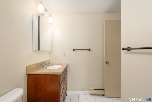 38 North Main Street APT 14, West Hartford, CT 06107