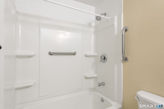 38 North Main Street APT 14, West Hartford, CT 06107