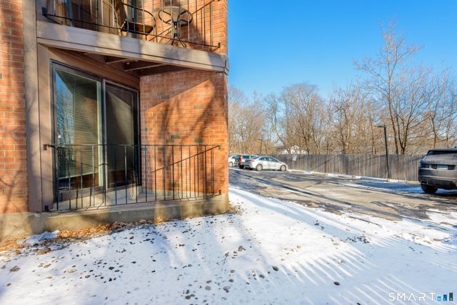 38 North Main Street APT 14, West Hartford, CT 06107