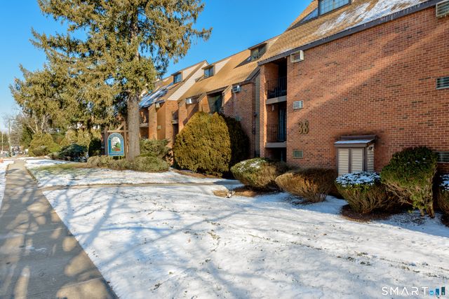 38 North Main Street APT 14, West Hartford, CT 06107