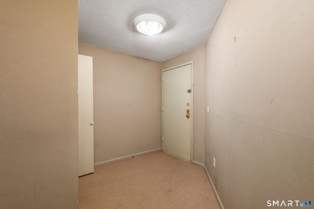 38 North Main Street APT 14, West Hartford, CT 06107
