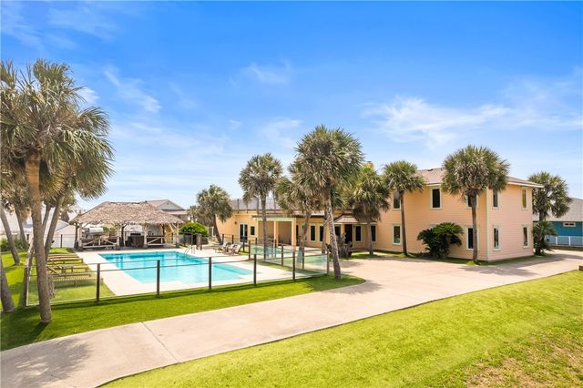 400 S 12th St, Port Aransas, TX 78373