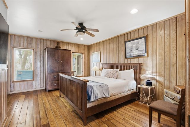 400 S 12th St, Port Aransas, TX 78373