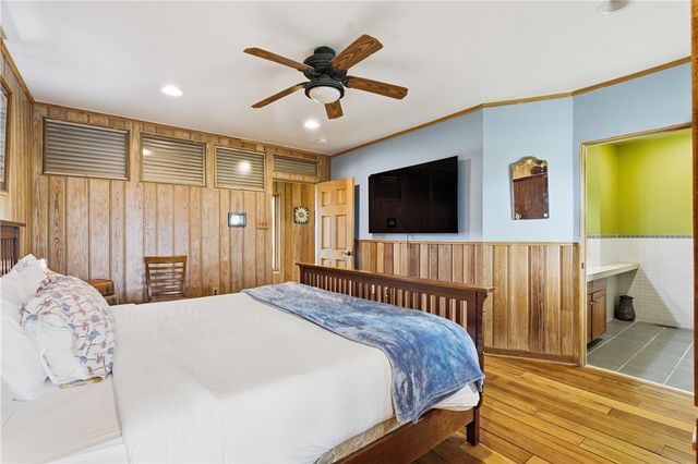 400 S 12th St, Port Aransas, TX 78373