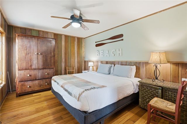 400 S 12th St, Port Aransas, TX 78373