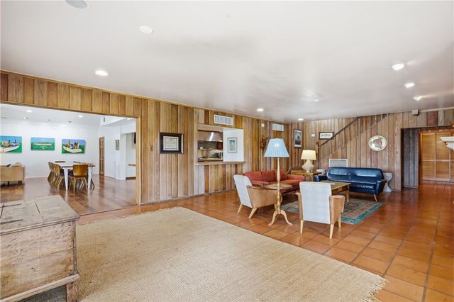 400 S 12th St, Port Aransas, TX 78373