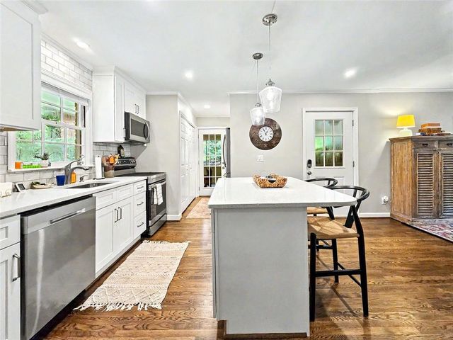 6838 Brandon Mill Road NW, Sandy Springs, GA 30328