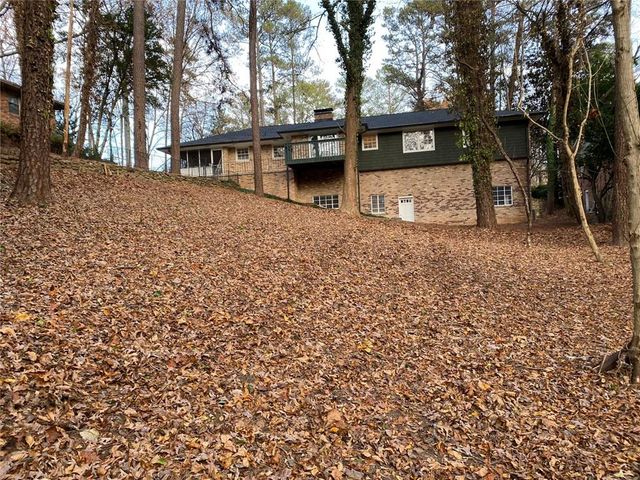 6838 Brandon Mill Road NW, Sandy Springs, GA 30328