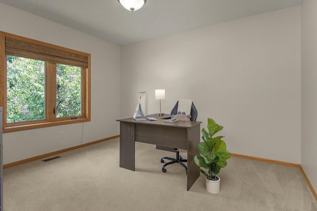 10900 Alison Way, Inver Grove Heights, MN 55077