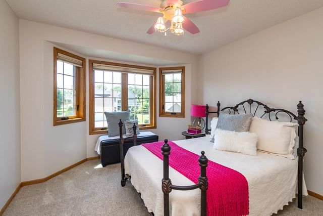 10900 Alison Way, Inver Grove Heights, MN 55077