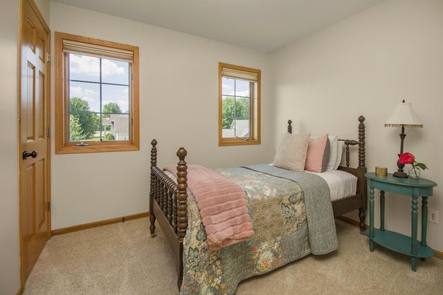 10900 Alison Way, Inver Grove Heights, MN 55077