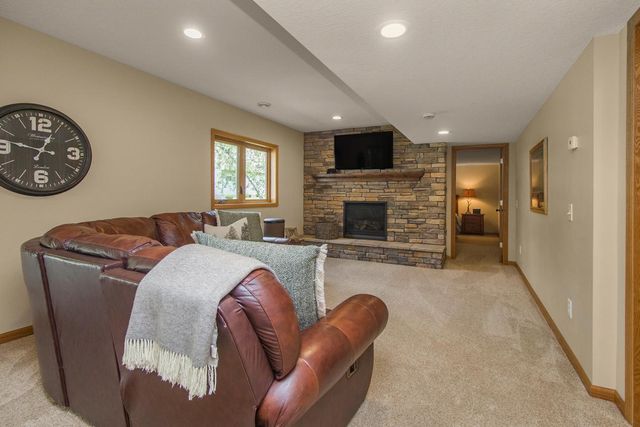 10900 Alison Way, Inver Grove Heights, MN 55077