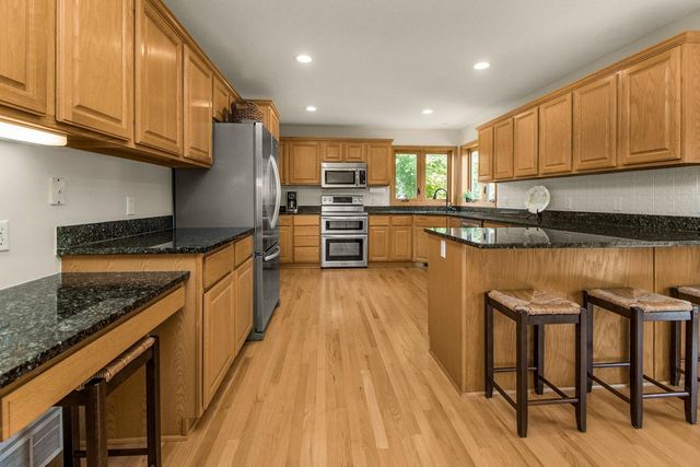 10900 Alison Way, Inver Grove Heights, MN 55077