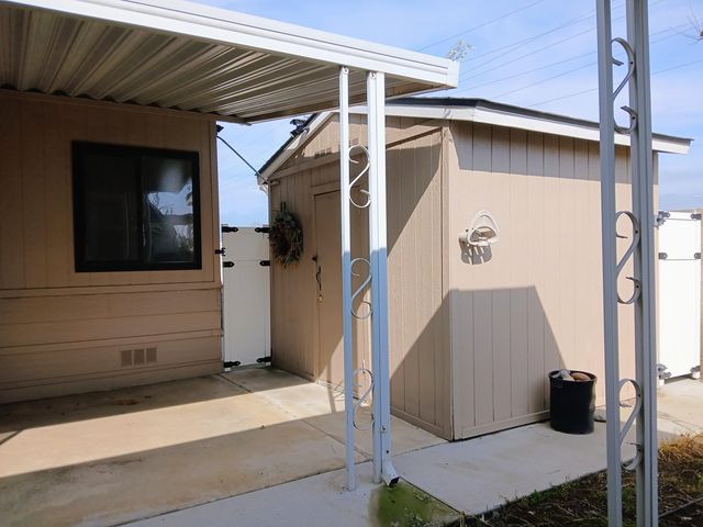 2459 N Oaks Street 134, Tulare, CA 93274