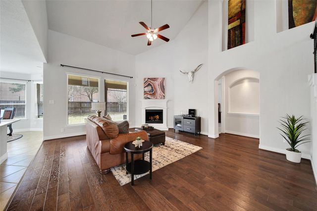 3914 Birdsall Falls Lane, Katy, TX 77494