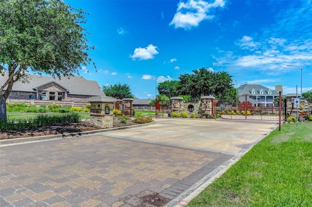 3914 Birdsall Falls Lane, Katy, TX 77494