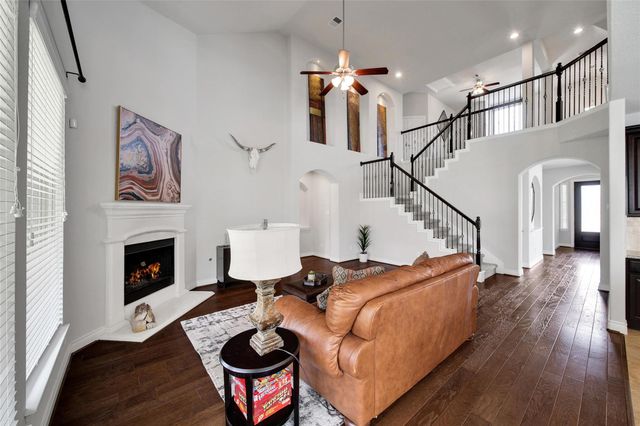 3914 Birdsall Falls Lane, Katy, TX 77494