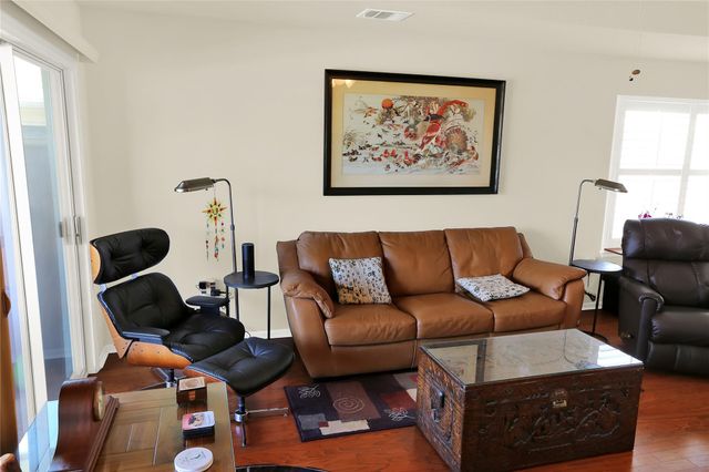 104 Sheldon Lake DR, Georgetown, TX 78633