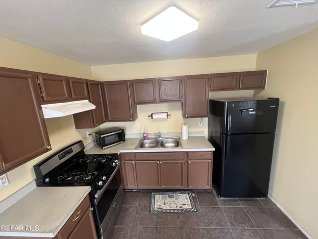 3916 TIERRA ALAMO Drive, El Paso, TX 79938