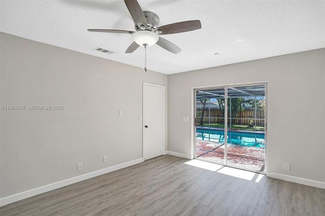 470 NW 46th Ave, Plantation, FL 33317