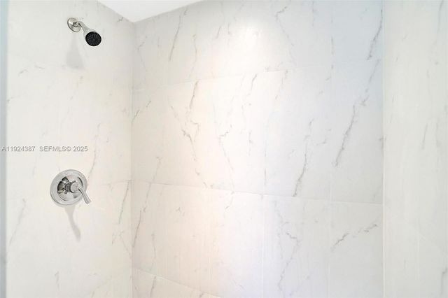 470 NW 46th Ave, Plantation, FL 33317