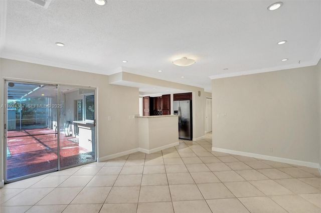 470 NW 46th Ave, Plantation, FL 33317