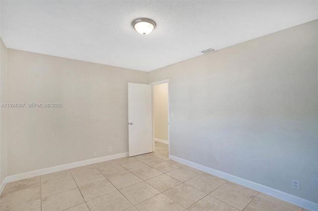 470 NW 46th Ave, Plantation, FL 33317