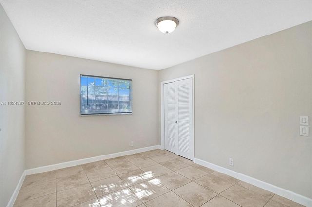 470 NW 46th Ave, Plantation, FL 33317