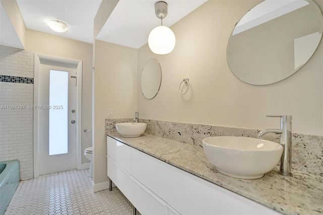 470 NW 46th Ave, Plantation, FL 33317