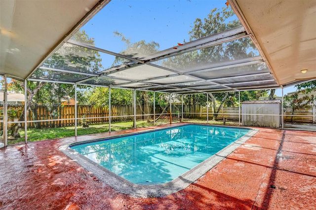 470 NW 46th Ave, Plantation, FL 33317