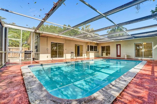 470 NW 46th Ave, Plantation, FL 33317