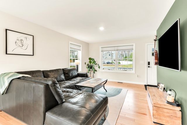 39 Ida Circle, Rochester, NH 03868