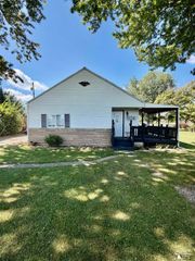 2956 Nadeau Road, Monroe, MI 48162