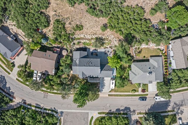 10927 S LOSTWOOD DR, Sandy, UT 84092