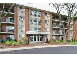 2206 S Goebbert Road 409, Arlington Heights, IL 60005