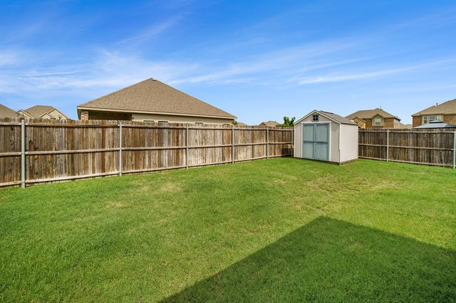 2104 Lake Pine Drive, Little Elm, TX 75068