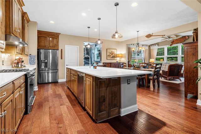 7479 Montella Avenue NW, Canal Fulton, OH 44614