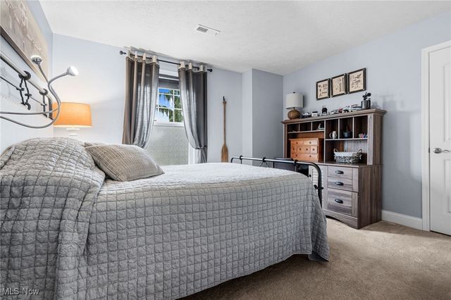 7479 Montella Avenue NW, Canal Fulton, OH 44614