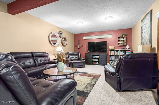 7479 Montella Avenue NW, Canal Fulton, OH 44614