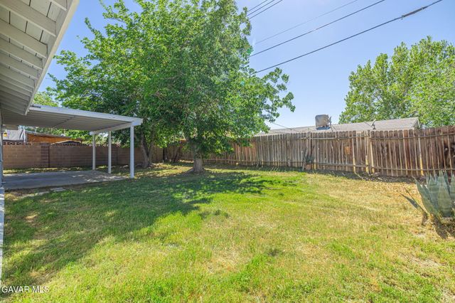 45575 E 6th Street, Lancaster, CA 93535