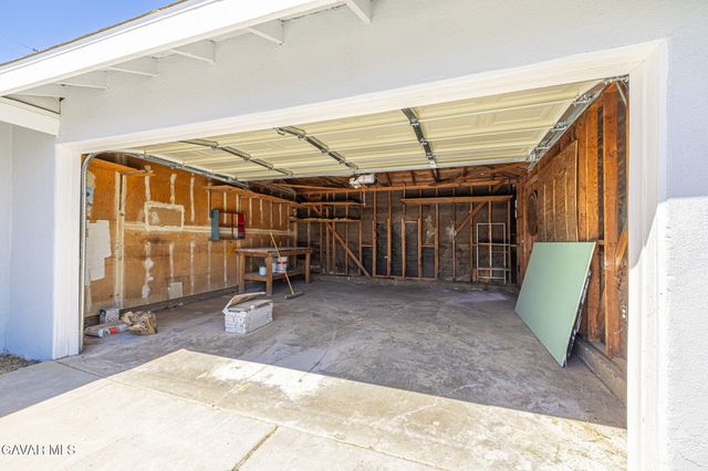 45575 E 6th Street, Lancaster, CA 93535