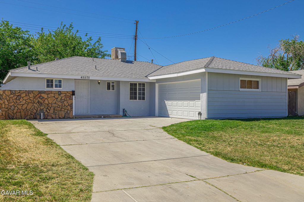 45575 E 6th Street, Lancaster, CA 93535
