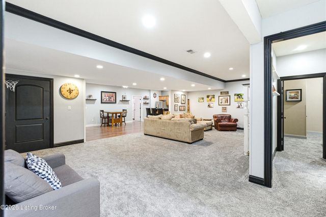 13700 Windy Haven Way, Louisville, KY 40299