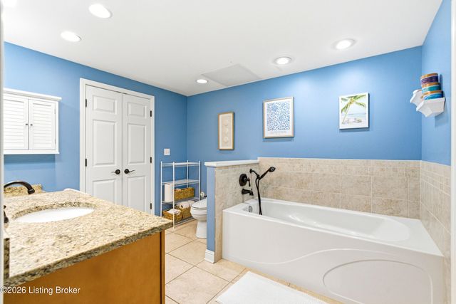 13700 Windy Haven Way, Louisville, KY 40299