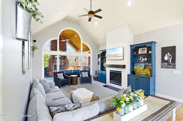 13700 Windy Haven Way, Louisville, KY 40299