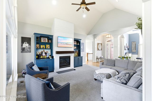 13700 Windy Haven Way, Louisville, KY 40299